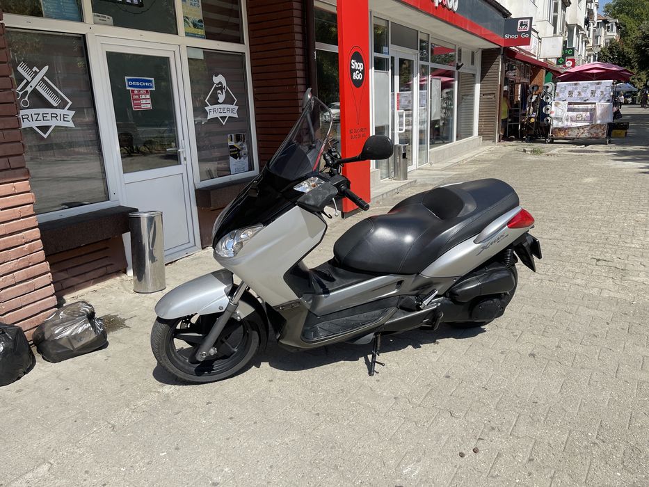Yamaha x max 250