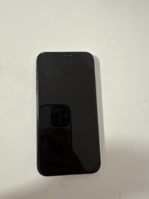 iphone 11,foarte functional ,mai multe detalii in privat