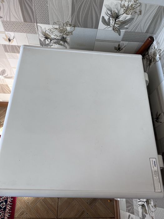 Продам морозильник