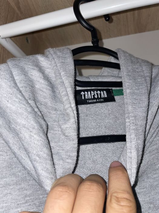 Trapstar суичър.