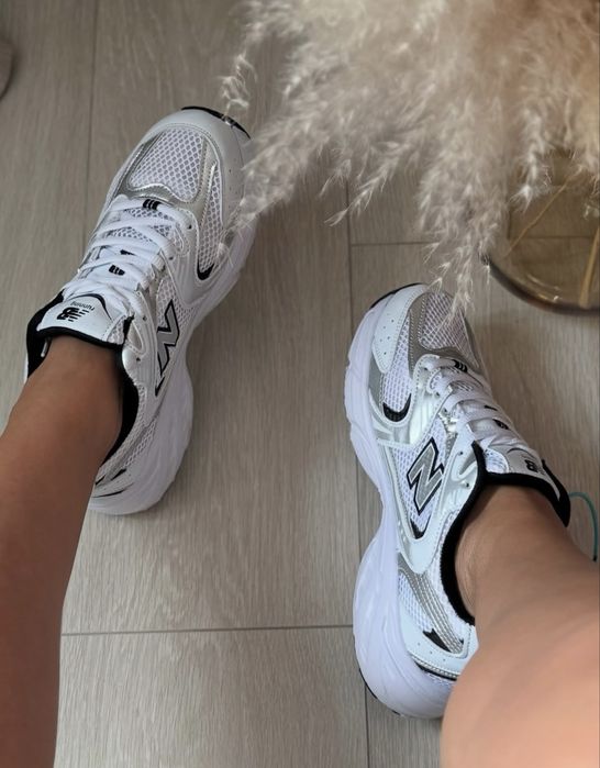 New Balance 530 White Black