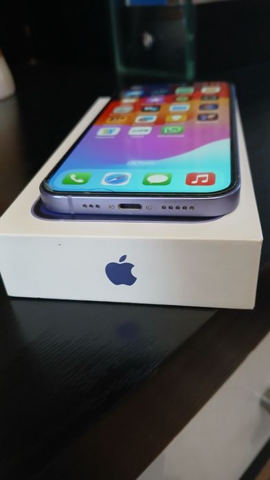 Айфон 12 в отличном состоянии