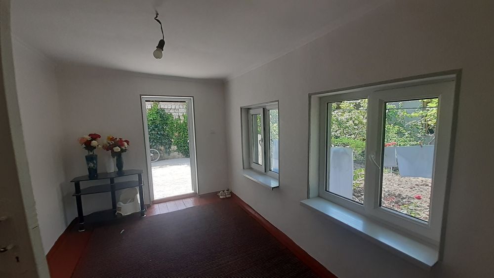 Срочно уй сотилади