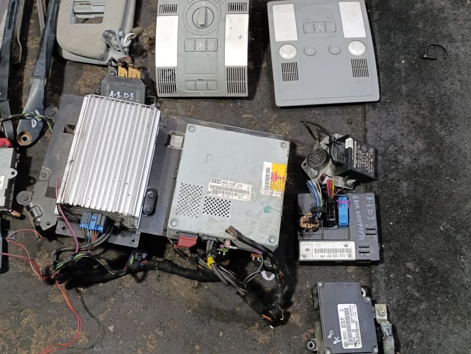 Запчасти на Ауди А8D3 из Германии