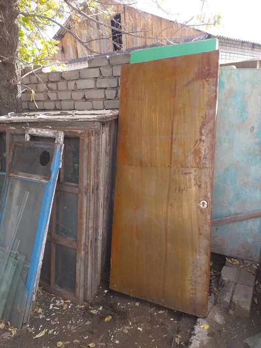 Продам двери разные