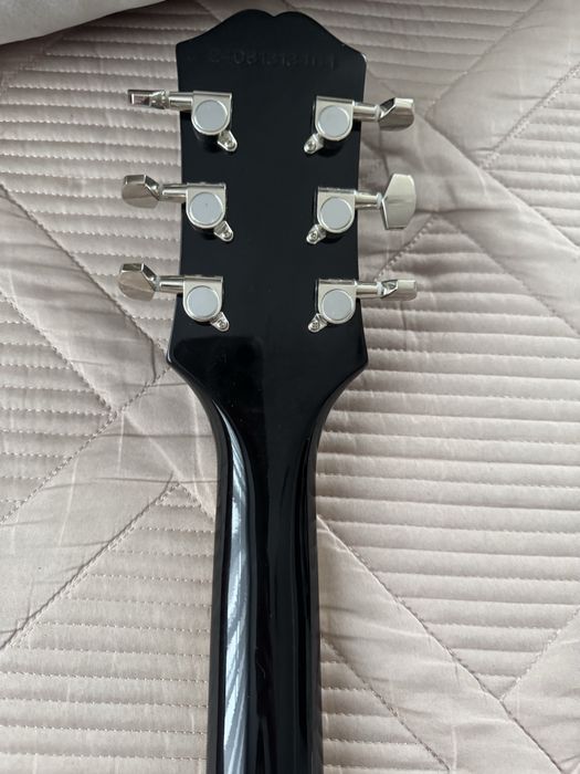 Электрогитара Epiphone Les Paul Tribute