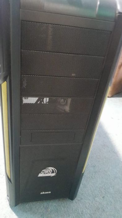 Vand caracasa gaiming