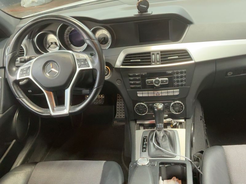 Mercedes-Benz C-Klasse C 200 CDI T BlueEfficiency Avantgarde 2012