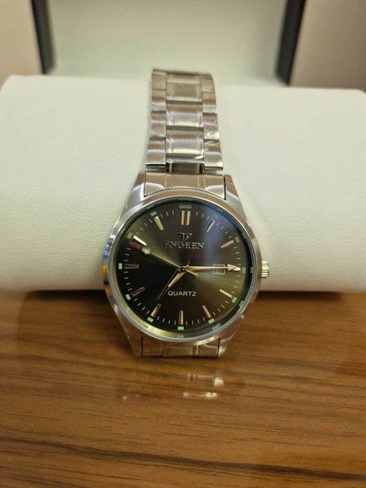 Луксозен мъжки часовник