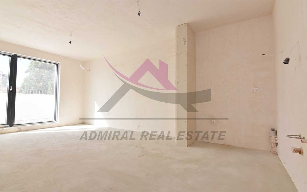 Продава се Двустаен апартамент в Варна, Бриз - 66 кв.м за 1051 €/кв.м - Снимка #1