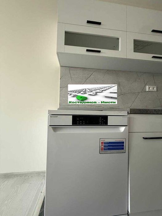 Продава се Тристаен апартамент в Пловдив, Съдийски - 118 кв.м за 1695 €/кв.м - Снимка #3