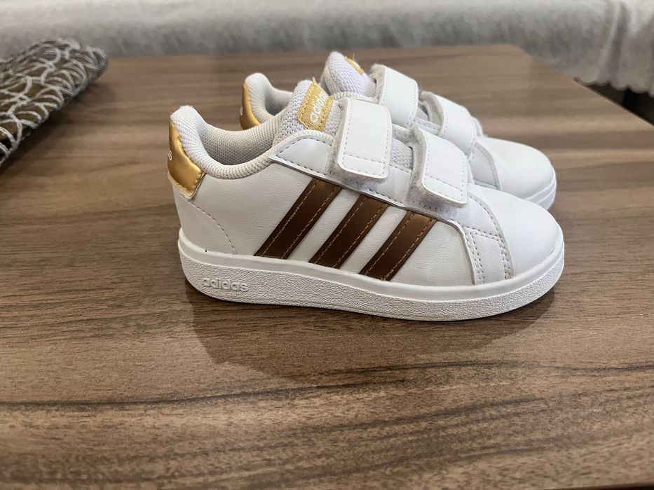 Детски маратонки 25. номер