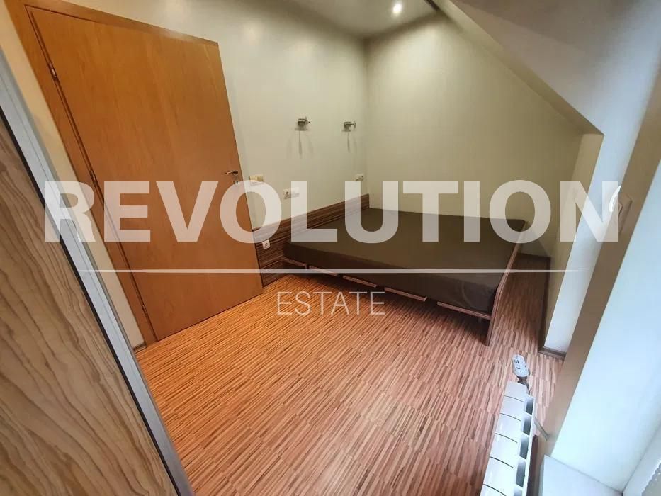 Дава се под наем Четиристаен апартамент в Варна, Погреби - 140 кв.м за 800 € - Снимка #4