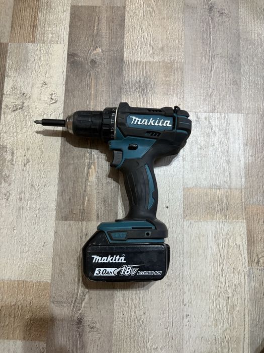 Autofiletanta Makita cu baterie 3.0 AH