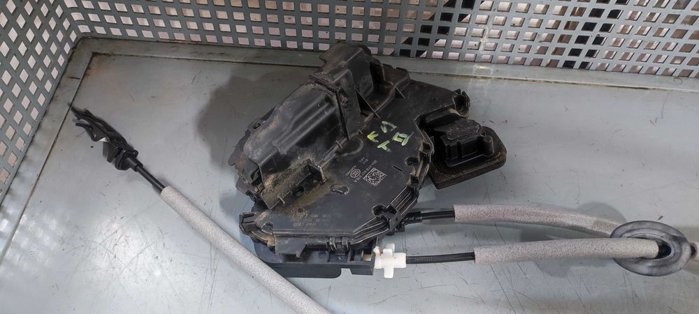 Broasca usa fata spate stanga dreapta volkswagen vw touran 2 2015-2025