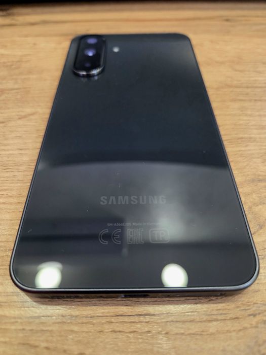 Samsung A36 5G 8/256gb.