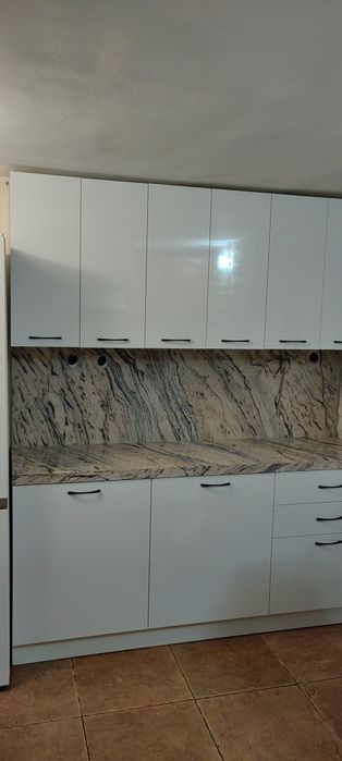 Обработка, доставка и монтаж на мрамор, гранит и травертин.