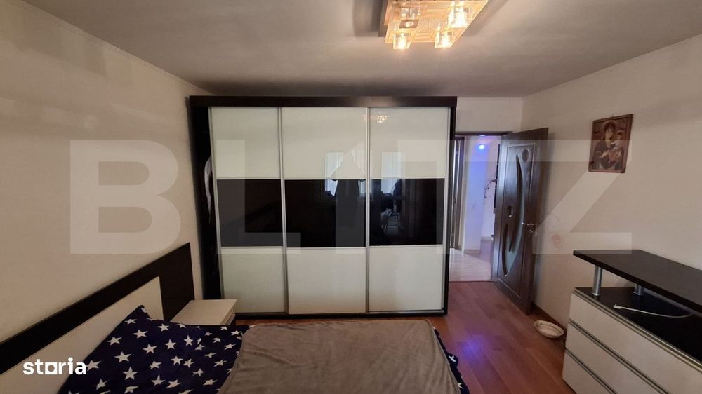 Apartament 3 camere decomandat, etaj 4, balcon, izolat – M11