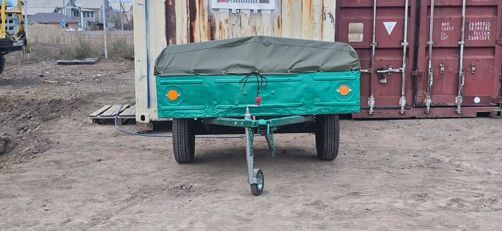 Легковой прицеп.
