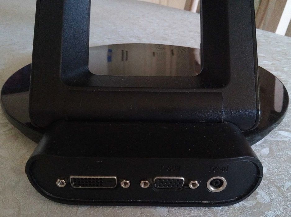 Промоция Монитор LG Flatron slim 19 инча