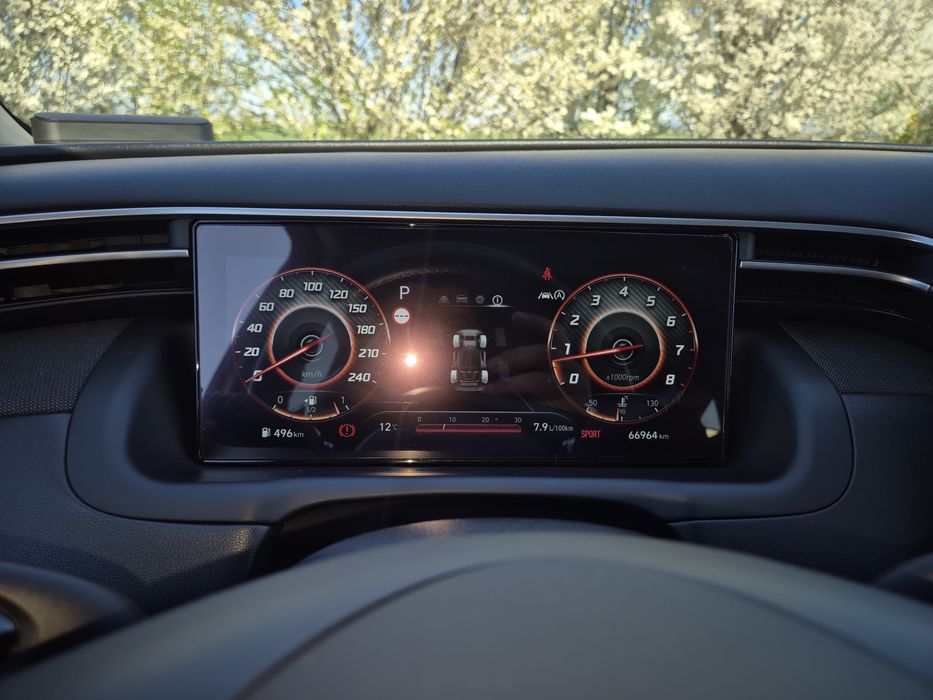 Vând Hyundai Tucson Mild Hybrid 48V 4x4