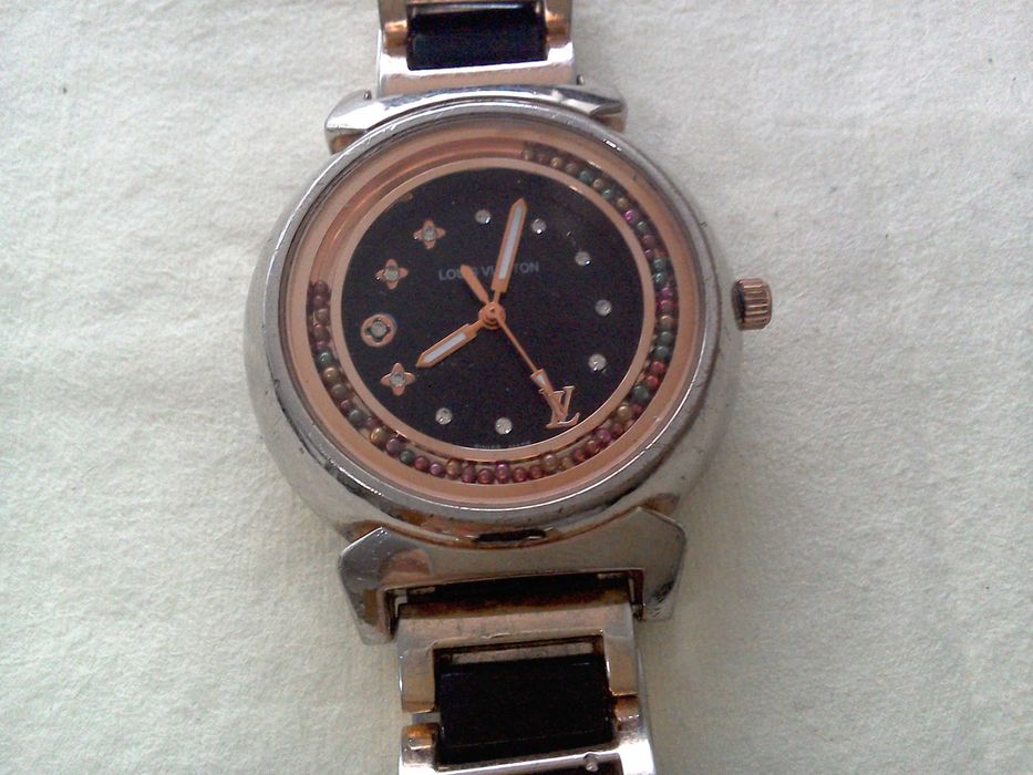 Ceas Louis Vuitton - Swess made, quartz, diamante, W.R. 100 m - 40 mm