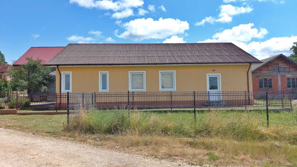 Vând casă 163mp în Ciolt, Maramureș, teren 750mp