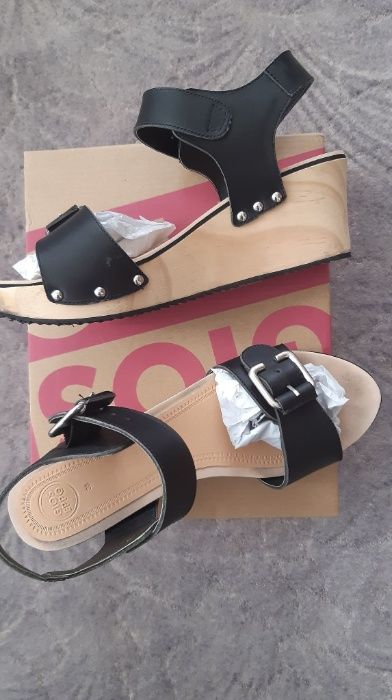 Дамски сандали, обувки