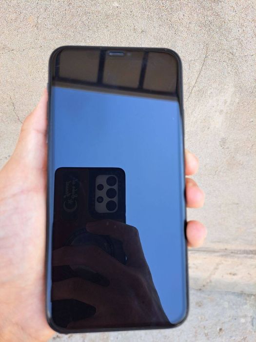 Iphone 11 pro xolati yaxshi