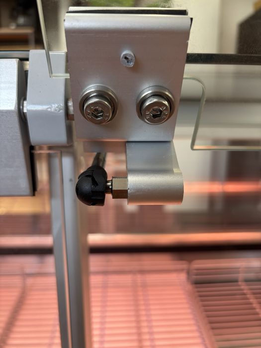 Хладилна витрина за месо и колбаси