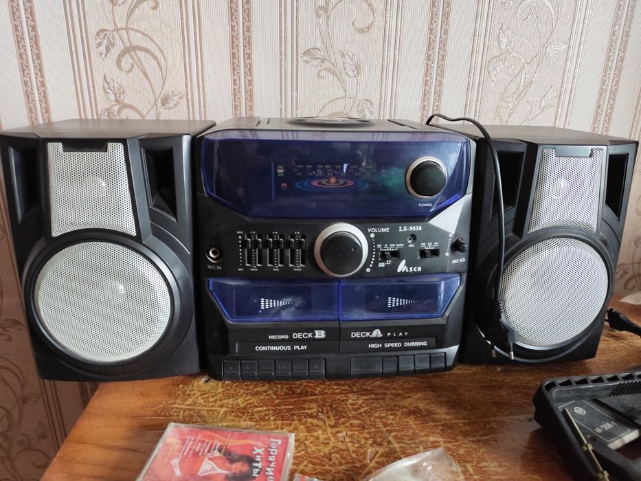 Продам магнитолу