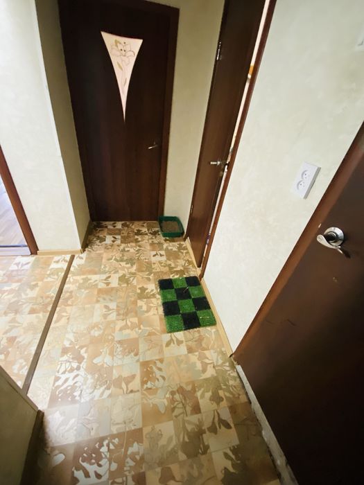 Продам 4 комнатную квартиру