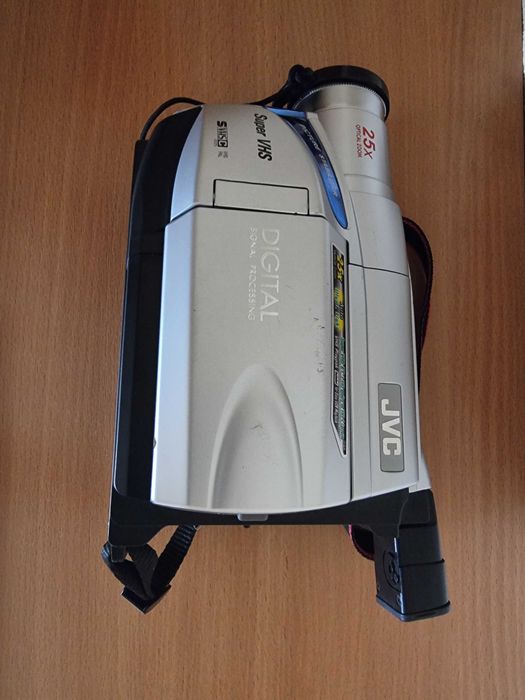 Видеокамера JVC продам