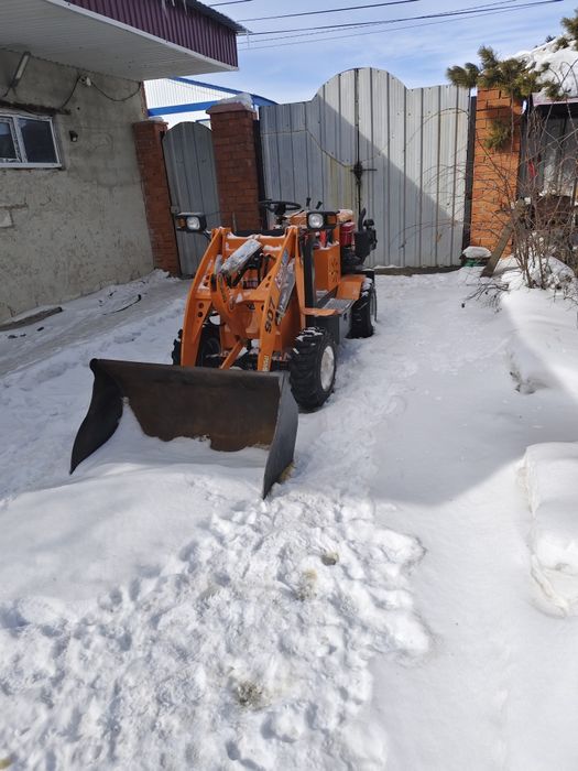 Продам Мини погрузчик 907