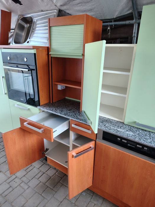 Mobila bucătărie DanKüche cu electrocasnice Neff Bauknecht