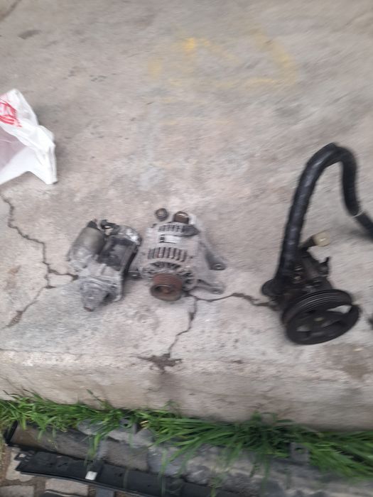 Стартер и хидравлична помпа и интернатор за Toyota Yaris бензин