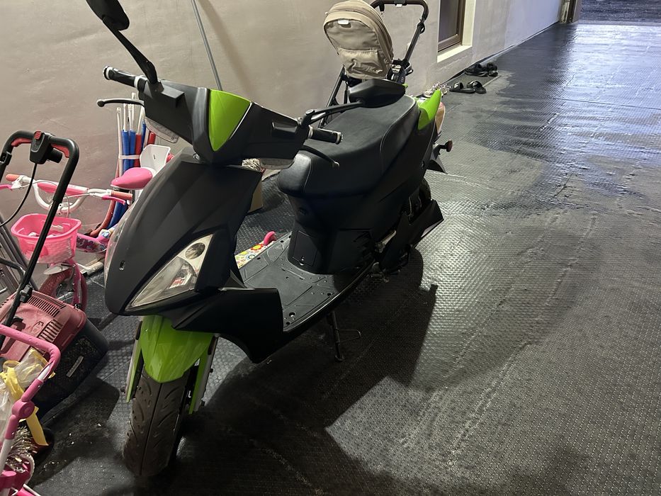 Електрически скутер