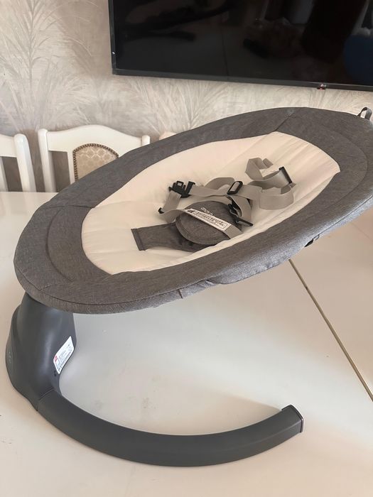 Продам шезлонг для малышей 0-6 месяцев