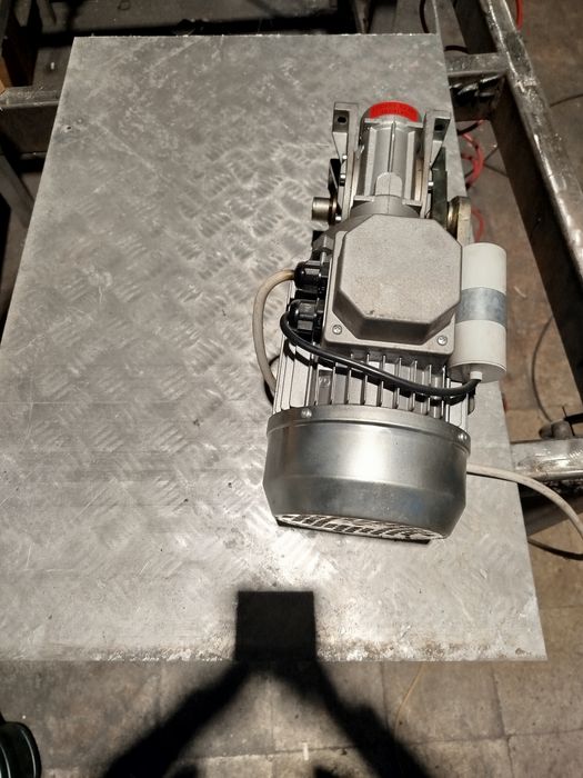 Мотор и редуктор