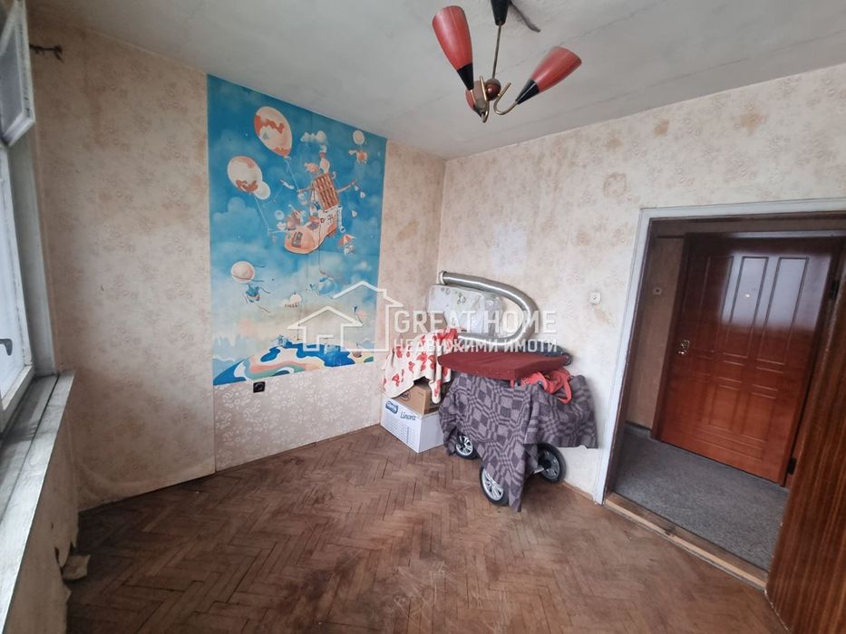 Продава се Тристаен апартамент в Търговище, Център - 70 кв.м за 1093 €/кв.м - Снимка #3