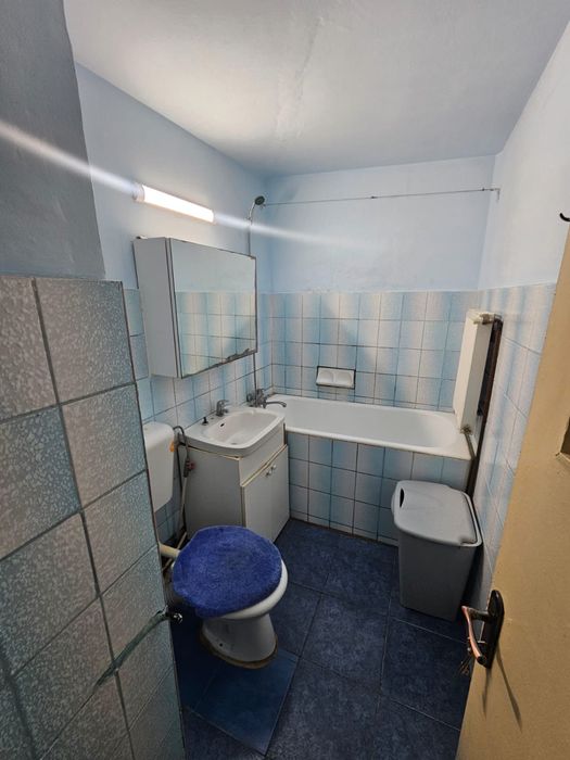 Vand / schimb aprtament 3 camere, confort 1, etaj 3, balcon