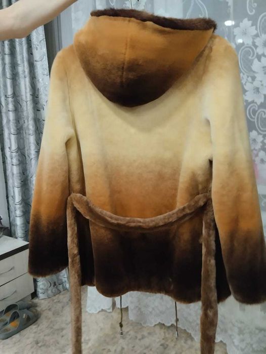 Продам шубу искуственную