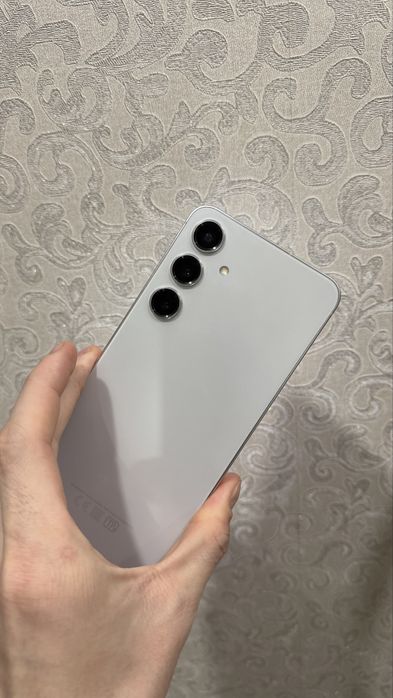 Samsung galaxy S24+ 256