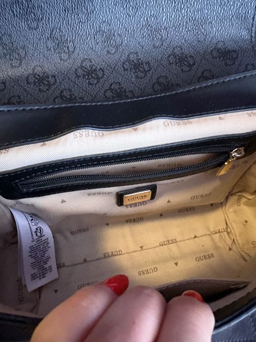 Малка чанта Guess