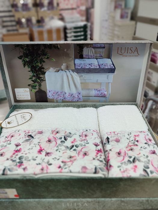 Sochiq  baniy yuz komplekt  korobkali