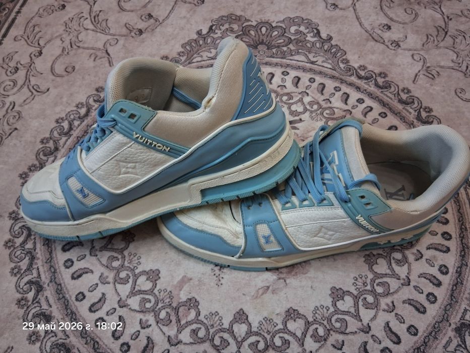 Louis Vuitton LV Trainer номер 44 ( 28.5 см.)

eu.louisvuitton.com
 +1