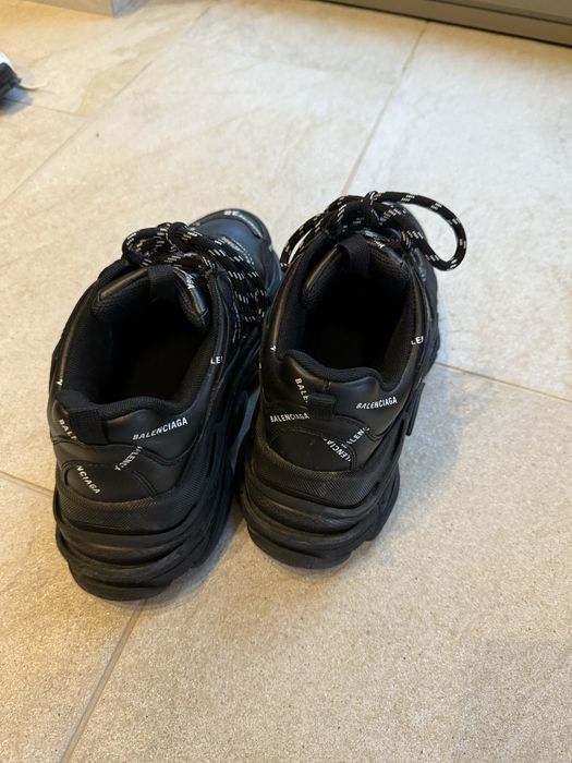 Balenciaga triple s