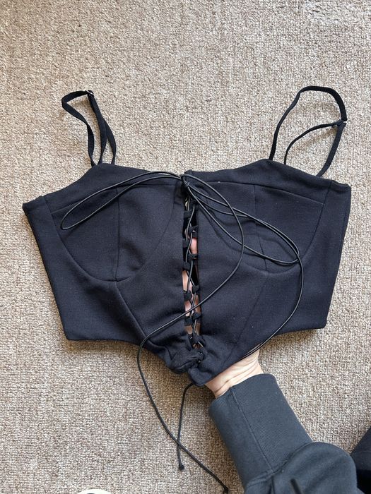 Потници и бюстиета