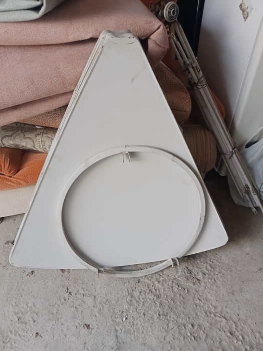 Спутниковая антенна с тюнером ,головками и кабелью.