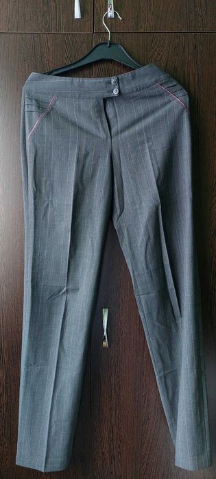 Pantaloni Orsay + bonus bluză neagră din dantelă
